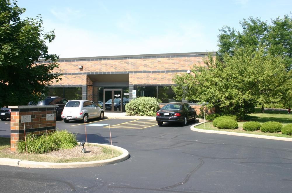 One-Story Office Building: 3809 Illinois Avenue, St Charles, IL 60174